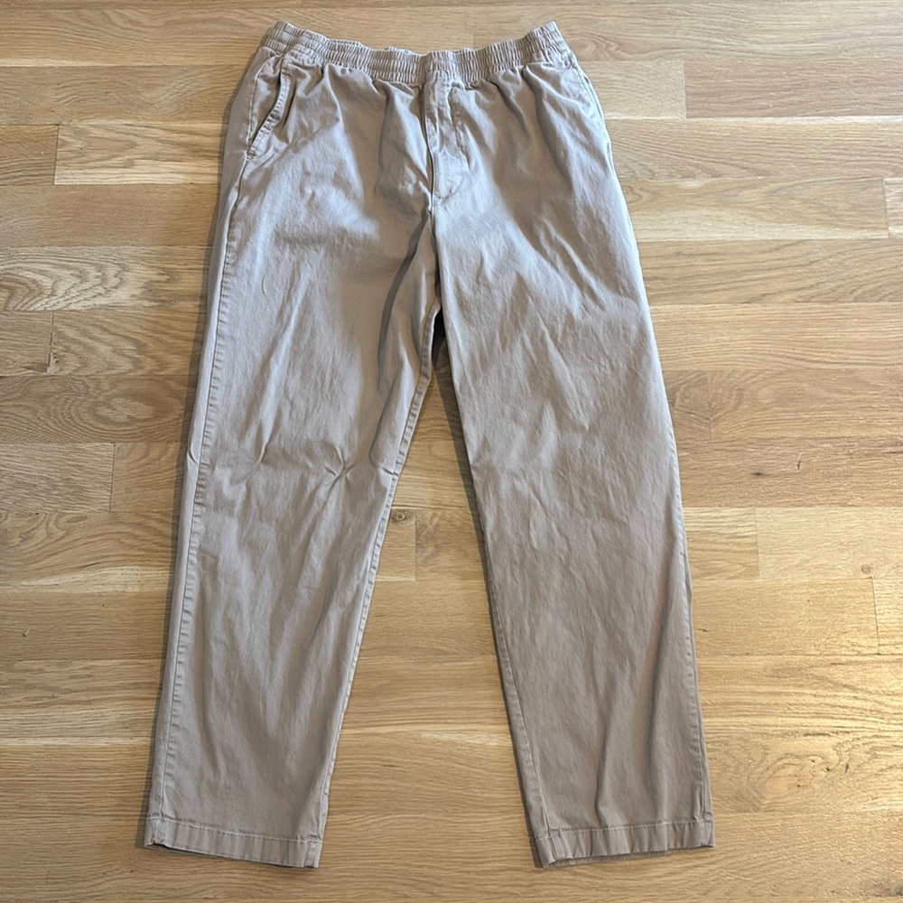 Uniqlo Men's Casual Elastic-Waist Chino Pants in Light Taupe